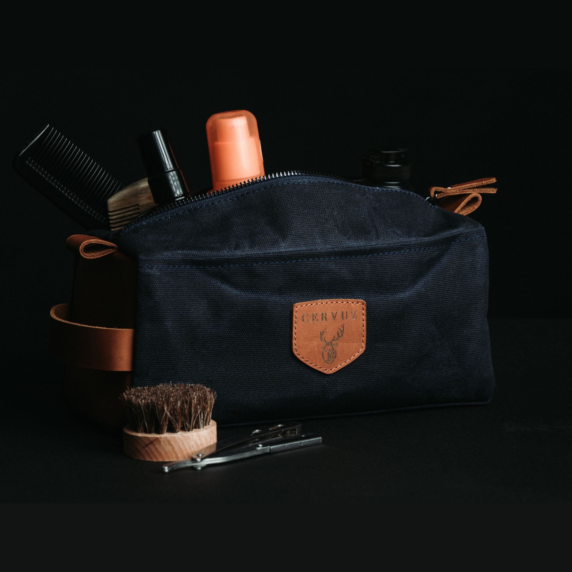 Kulturtasche Ursus blau gefüllt